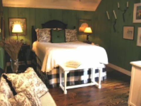 Rustic and Sophisticated Accommodation