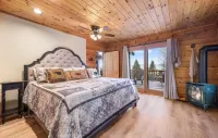 Tower Hill Lodge- Mtn View w/ Hot Tub