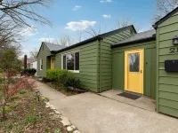 Fifa Ready! Green Cottage 17 Min to Stadium! Peaceful Mins to Leawood, Waldo, OP Hotels near Avila University