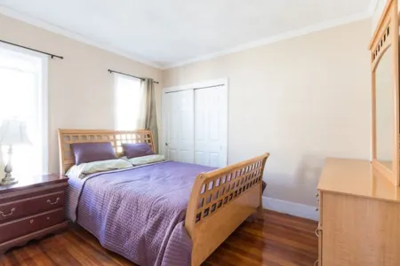 Nice 3 Bedroom Home Perfect for Access to Central Boston and Cambridge Отели рядом с достопримечательностью «Ассембли Роу»