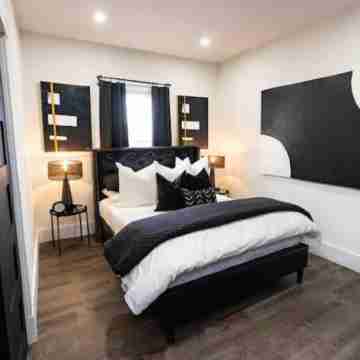 Lovely 3 bedroom 2 bath “6 miles from downtown” Rooms