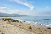 Spectacular oceanfront home