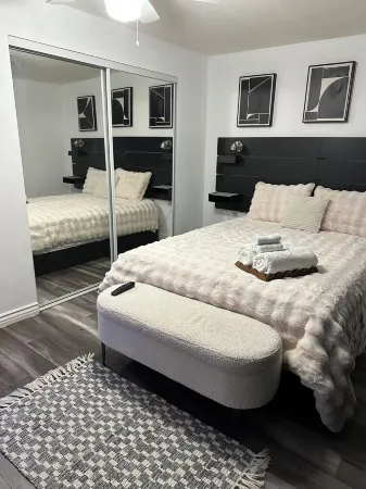 Charming 3-bedroom house with AC and WiFi in marvelous Colton Отели в г. Колтон