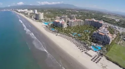 Playa Royale condo 4202 with 1 bedroom / 2 bathrooms