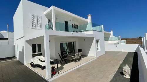 BRAND NEW: Villa Piteras Golf | Jacuzzi & Sea View