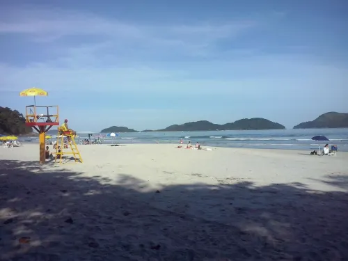 Beach house in condom. gated, 2 suites, air conditioning, churr., 2 pools.