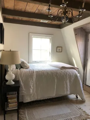 Amazing Getaway! Stunning East Hampton house. CAPTIVATING!