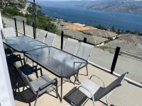 4 BR Upper Floor With Massive Lake view