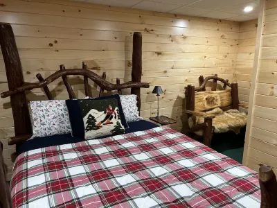 Cozy home in the ADK, amazing location!