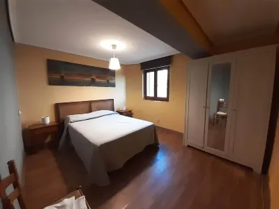 House in Galizano with garden Hotels near Camping Somo Parque Cantabria