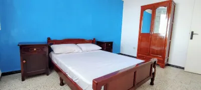 Superb F3 Apartment with Sea & Mountain View Hotels in 
