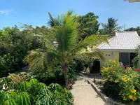 Beautiful Waterfront Villa Dockside Patio Kayaks optional Jeep Suv Boat Seadoo