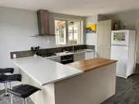 Hui Hui House-Family Friendly Holiday Home- the Gate Way to Milford & Fiordland.
