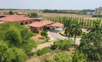 Hotel Lumbini Garden New Crystal
