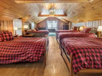 Higgins Lake - One Of A Kind Lakefront Lodge! Hotéis em Gerrish Township