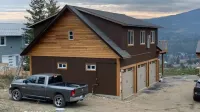 Cozy carriage house apartment with gorgeous Mount Ida views.