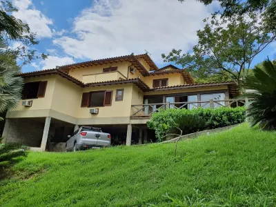 HOUSE 5 QTOS (4 SUITES), SEA VIEW, SWIMMING POOL, SAUNA, PRIVATE BARBECUE, WI-FI Hoteller i Bosque