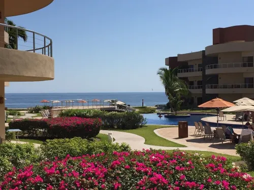 LUXURY 3br BEACH FRONT VACATION PROPERTIES