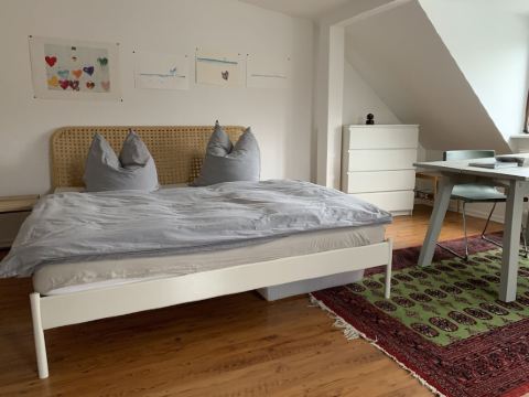 quiet apartment in the rear building in Karl Heine Kiez