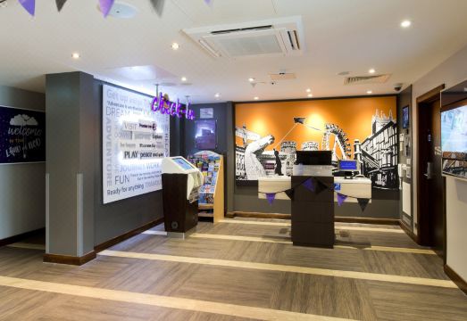 프리미어 인 웨이드브리지