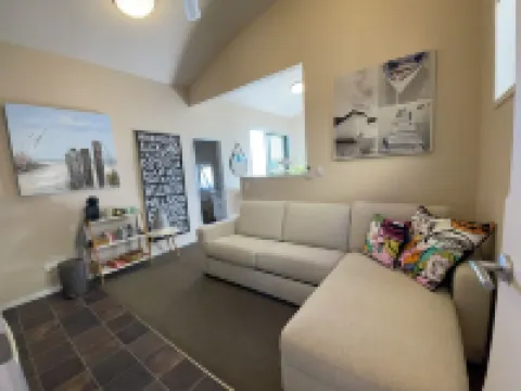 Seaside Studio Apartment with sea view deck Hotels in Ohope
