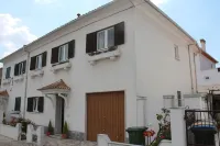 Mother God Guest House Hotels in Beato