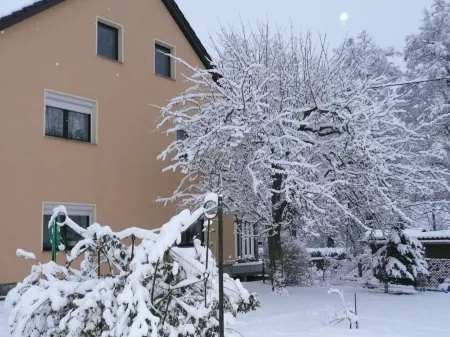 Enjoy the rural tranquility in the König court Отели в г. Средняя Саксония