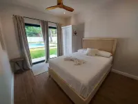 Modern Family Home, Private Pool, Walk to Beach!