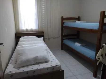 Apt Delícia 2 bed 1 suite Full kitchen, 24 hour doorman, 7km from Riviera Отели в г. Бертиога