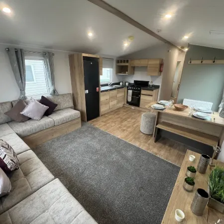 8 Guests - Swimming Pool - 1Min to the Beach