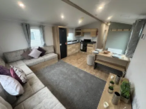 8 Guests - Swimming Pool - 1Min to the Beach
