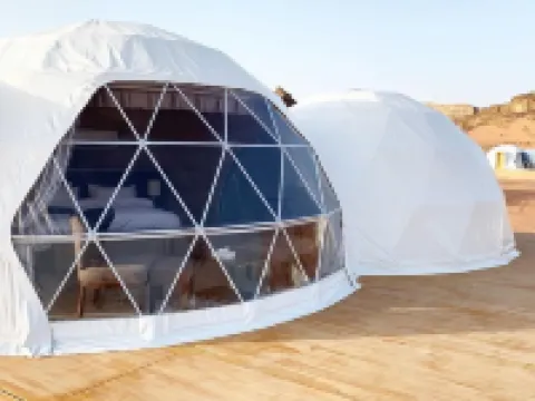 Wadi Rum UFO Luxotel - Campsite Hotels in Quairah District