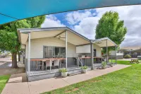 BIG4 Mildura Getaway Holiday Park - parking