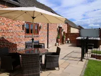 Manor Barn Hotels in Stone