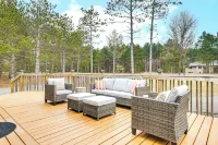 2 Mi to Sand Valley: Family Getaway w/ Deck! - Wi-Fi