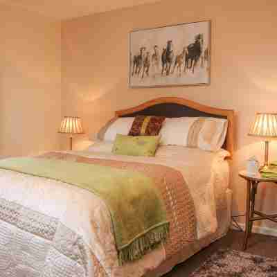Glen Helen Rooms