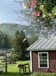 Lareau Farm Inn Hotels in Warren