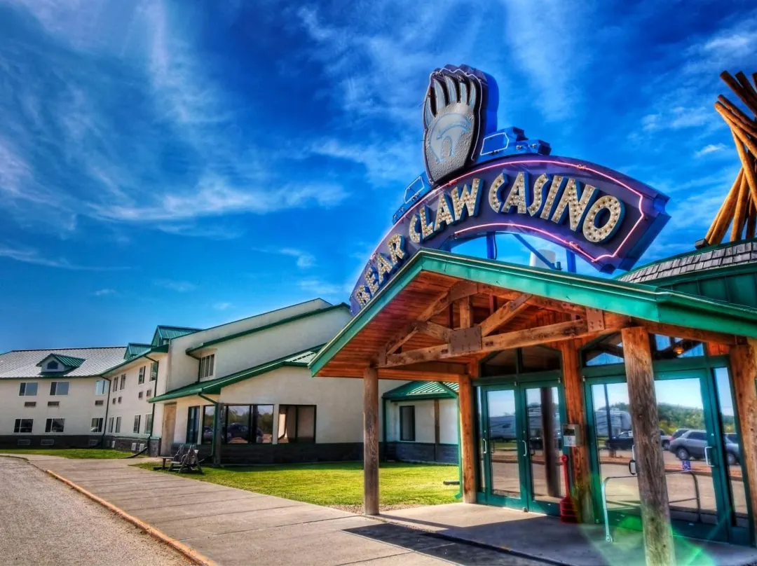 Bear Claw Casino & Hotel - Saskatchewan