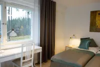 Hotelli Lepolampi فنادق في Kirkkonummi