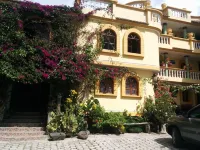 Hostal Curiñan Các khách sạn ở 