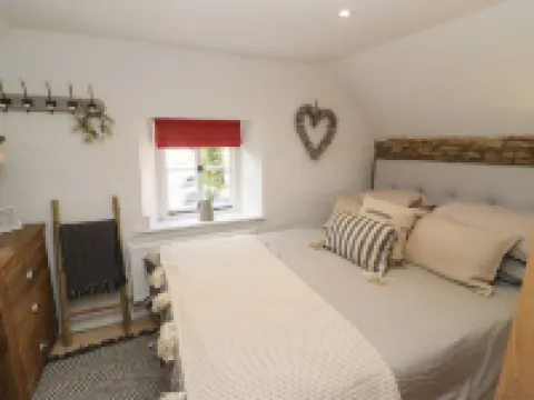 Hobbes Cottage Hotels in Malmesbury