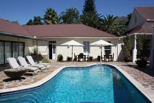 Karoopark Guest House - 3-Star