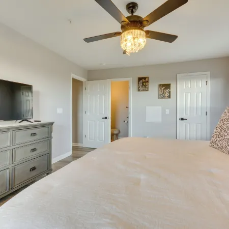 Easy Access to Dtwn: High Point Condo