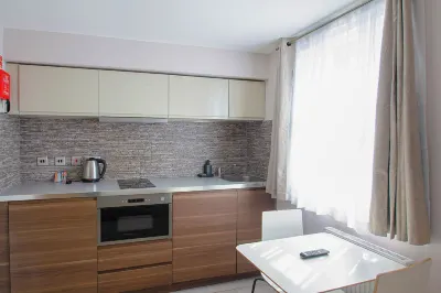 Imperial Court Studios Hotels in 