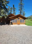 Chinook Cabins & RV Park Hotels in South Fork
