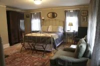 The Baker House Bed & Breakfast Hotels near Old Rhinebeck Aerodrome