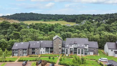 Rivers Edge Hotels near Lakes Aquarium