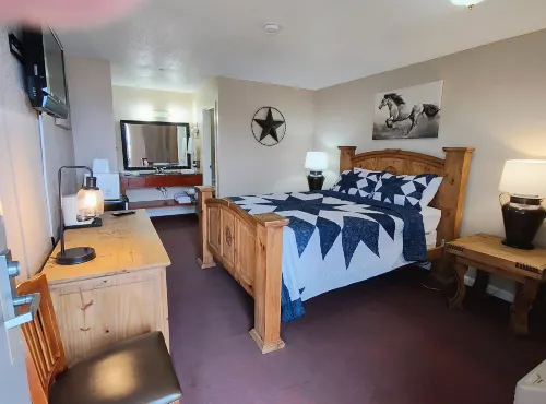 The Lodge at Russell - Russell Inn Hotels in Russell