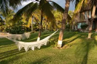 Casa Kundavi Beach Front Paradise - Homestays