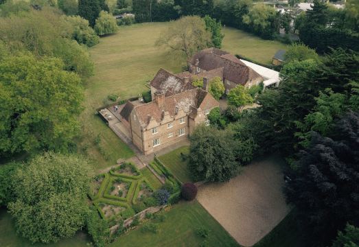 4. 하우필드 매너 ..